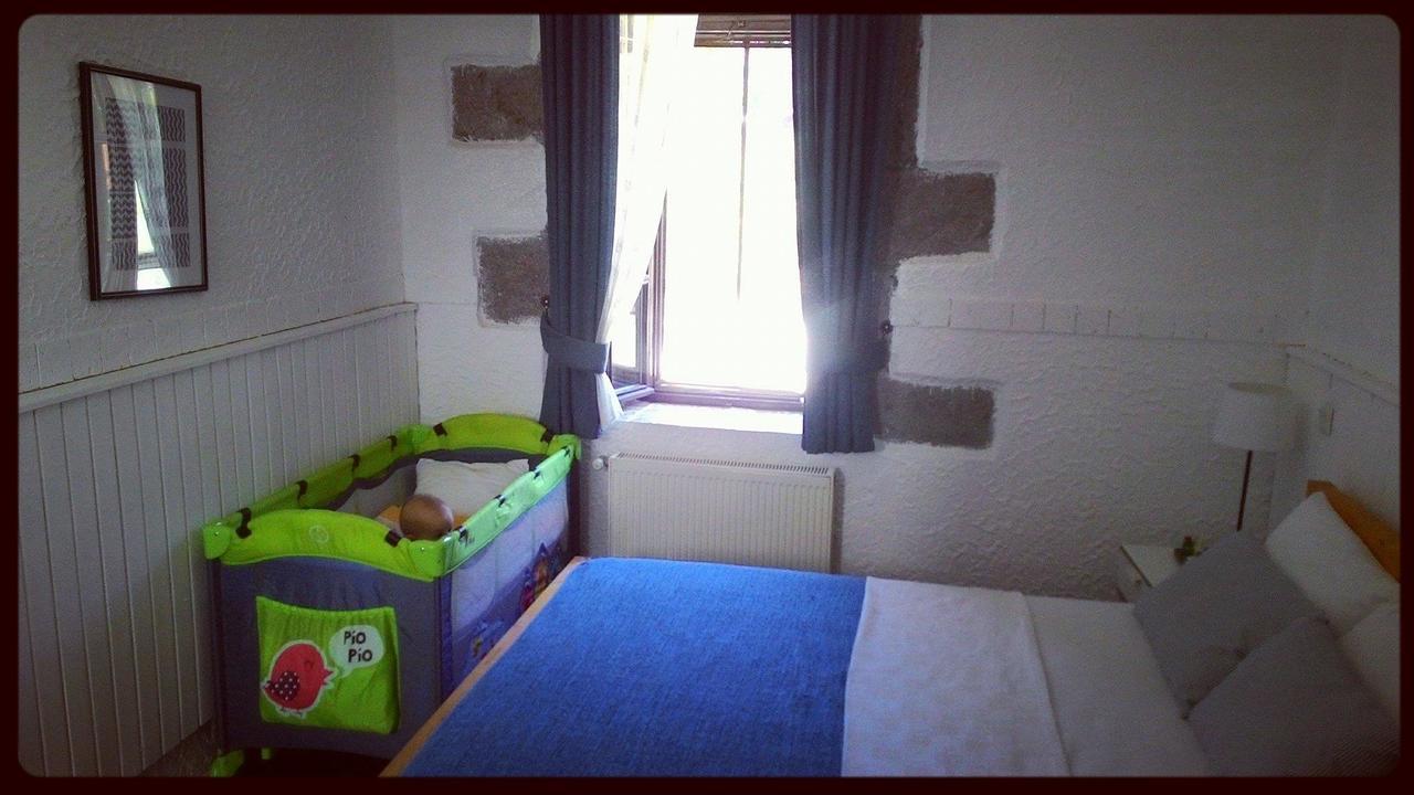 Assos Bohemian Hotel ภายนอก รูปภาพ